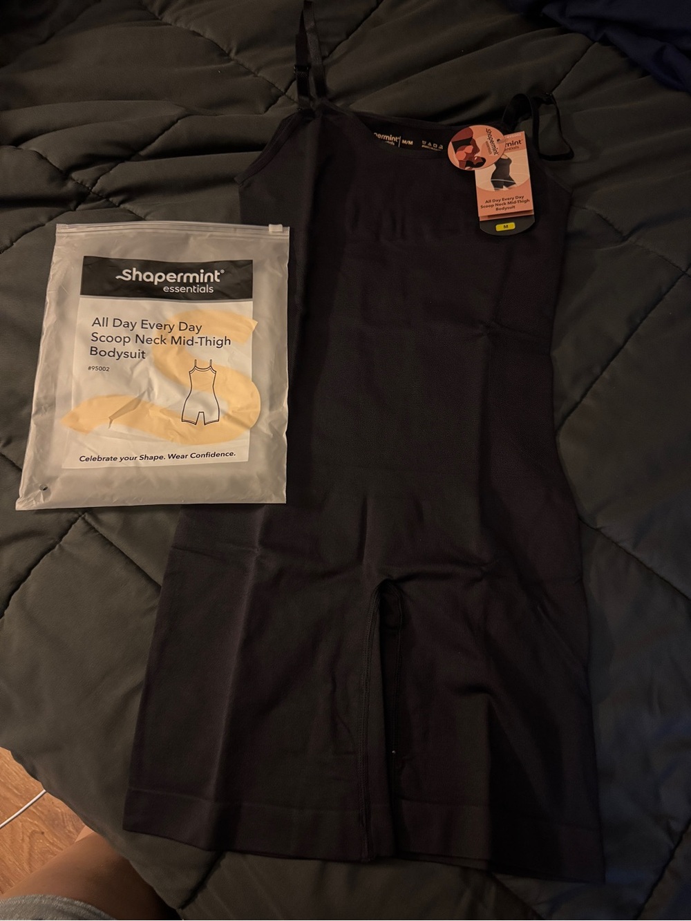 Shapermint all day every day scoop neck mid-thigh bodysuit